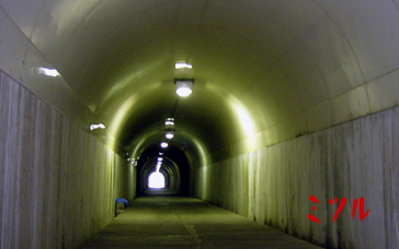 東山トンネル11