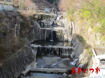 田原の滝4